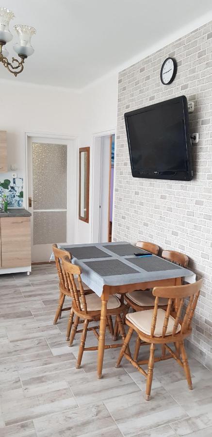 Happy House Apartamento Zalakaros Exterior foto