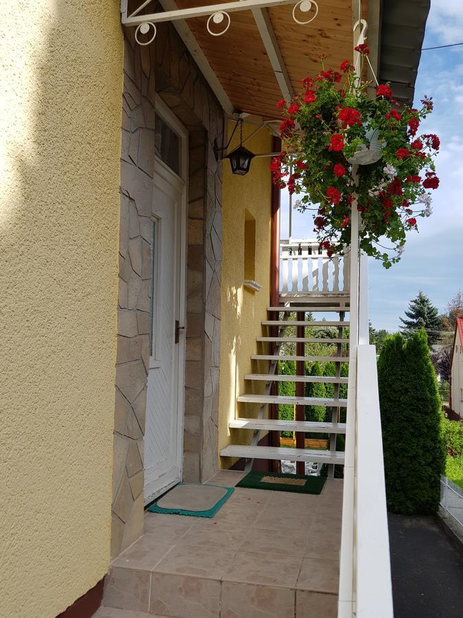 Happy House Apartamento Zalakaros Exterior foto